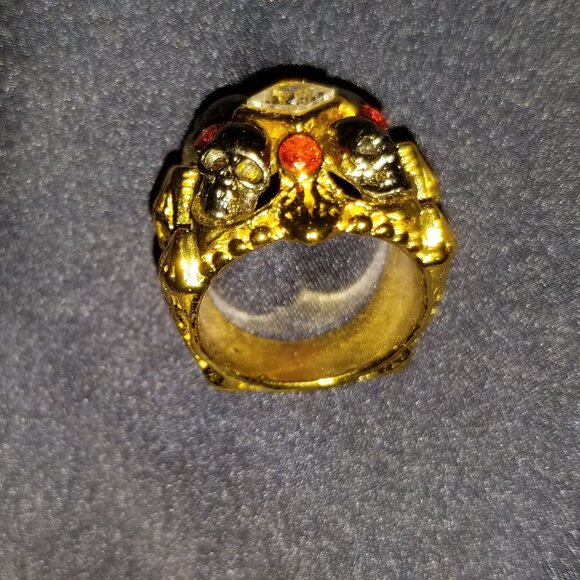 NWOT Surprise skull rings pair - Picture 4 of 9